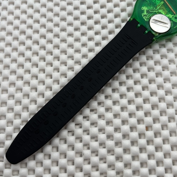 Swatch Watch - GG105 - Sandy Mountains main image 4